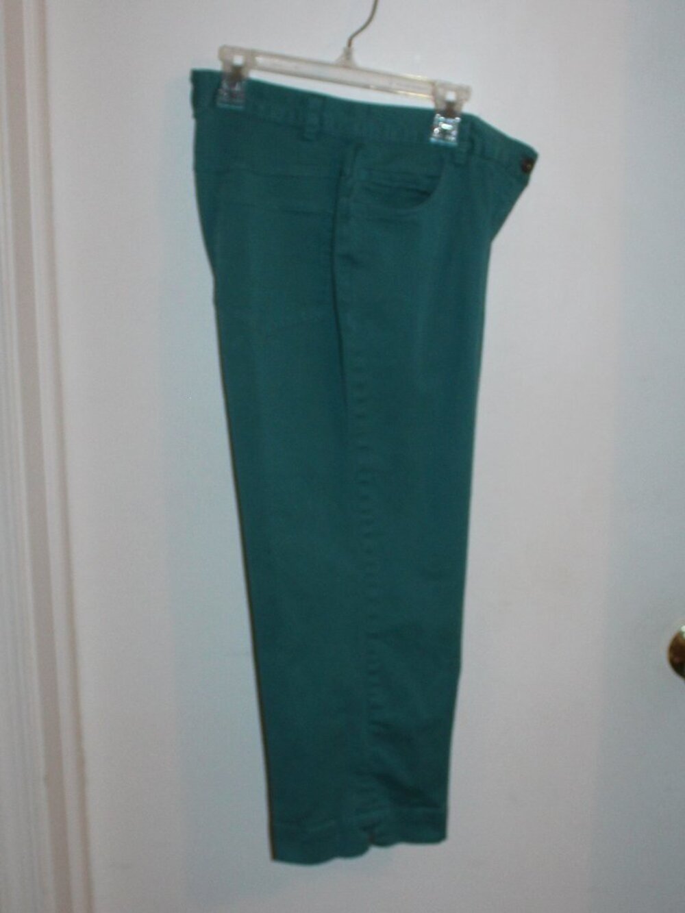 Christopher and Banks Womens pants 6 blue capri Stretch straight